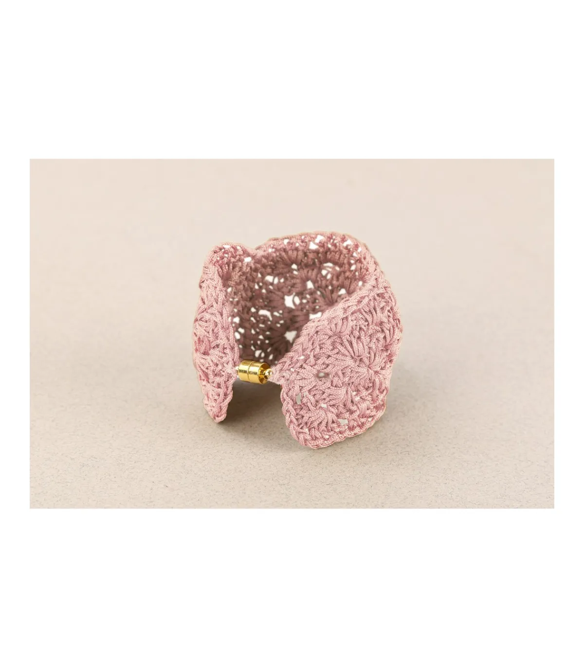 Brazalete Crochet-Salvador Bachiller Best
