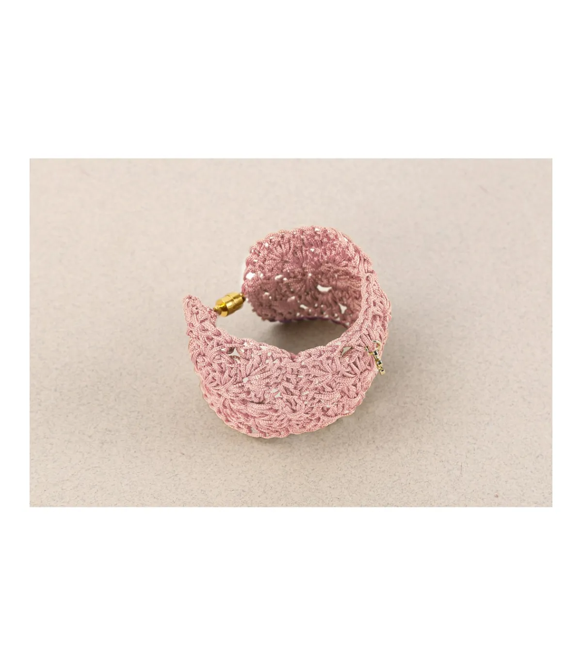 Brazalete Crochet-Salvador Bachiller Best