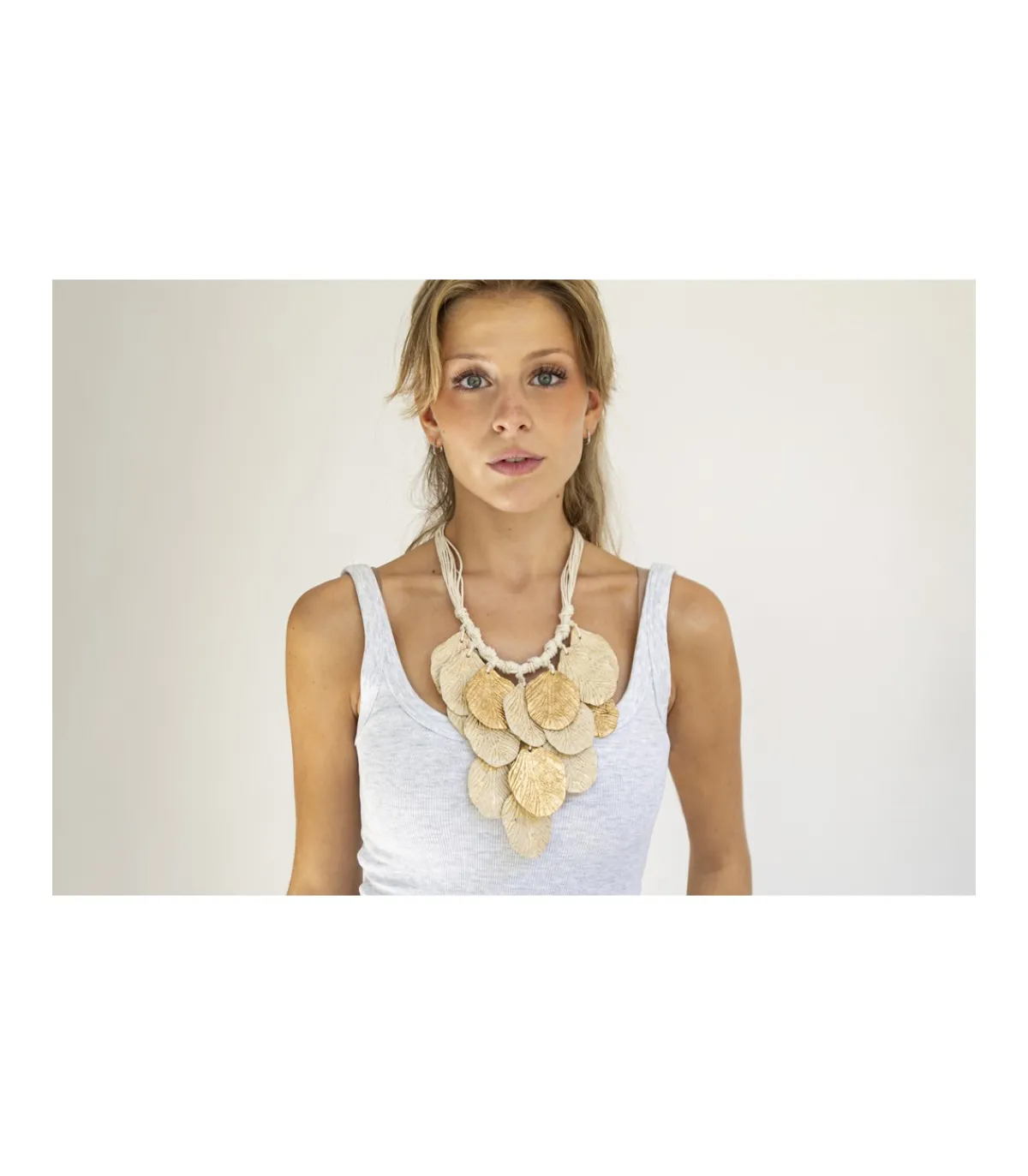 Collar Hojas-Salvador Bachiller Clearance