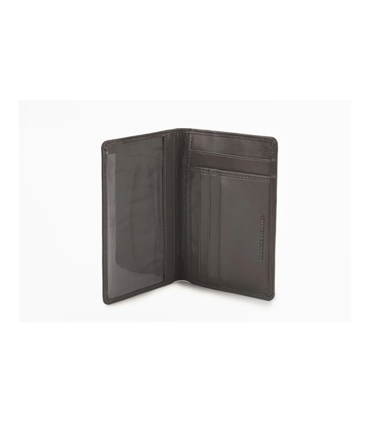 Funda Pasaporte Air Soft-Salvador Bachiller Clearance