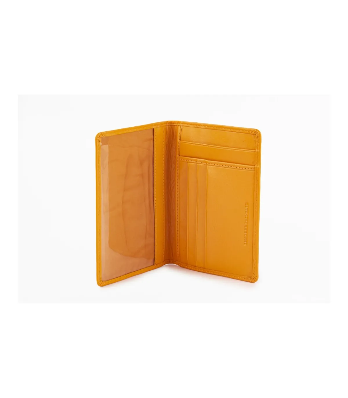 Funda Pasaporte Nappa-Salvador Bachiller New